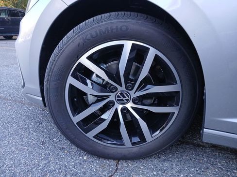 New 2026 Volkswagen Jetta SE FWD image 26