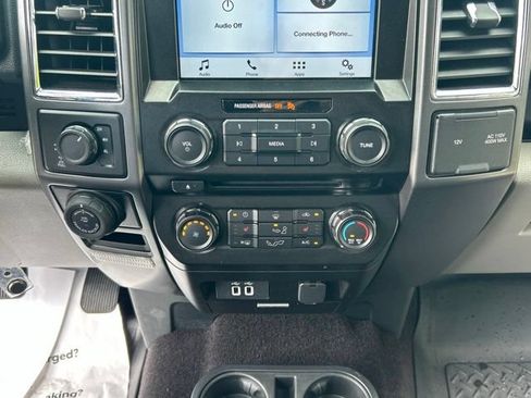 Used 2016 Ford F150 XLT w/ Equipment Group 302A Luxury AWD/4WD image 42
