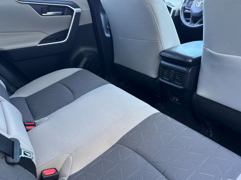 Certified 2025 Toyota RAV4 XLE w/ Convenience Package image 30