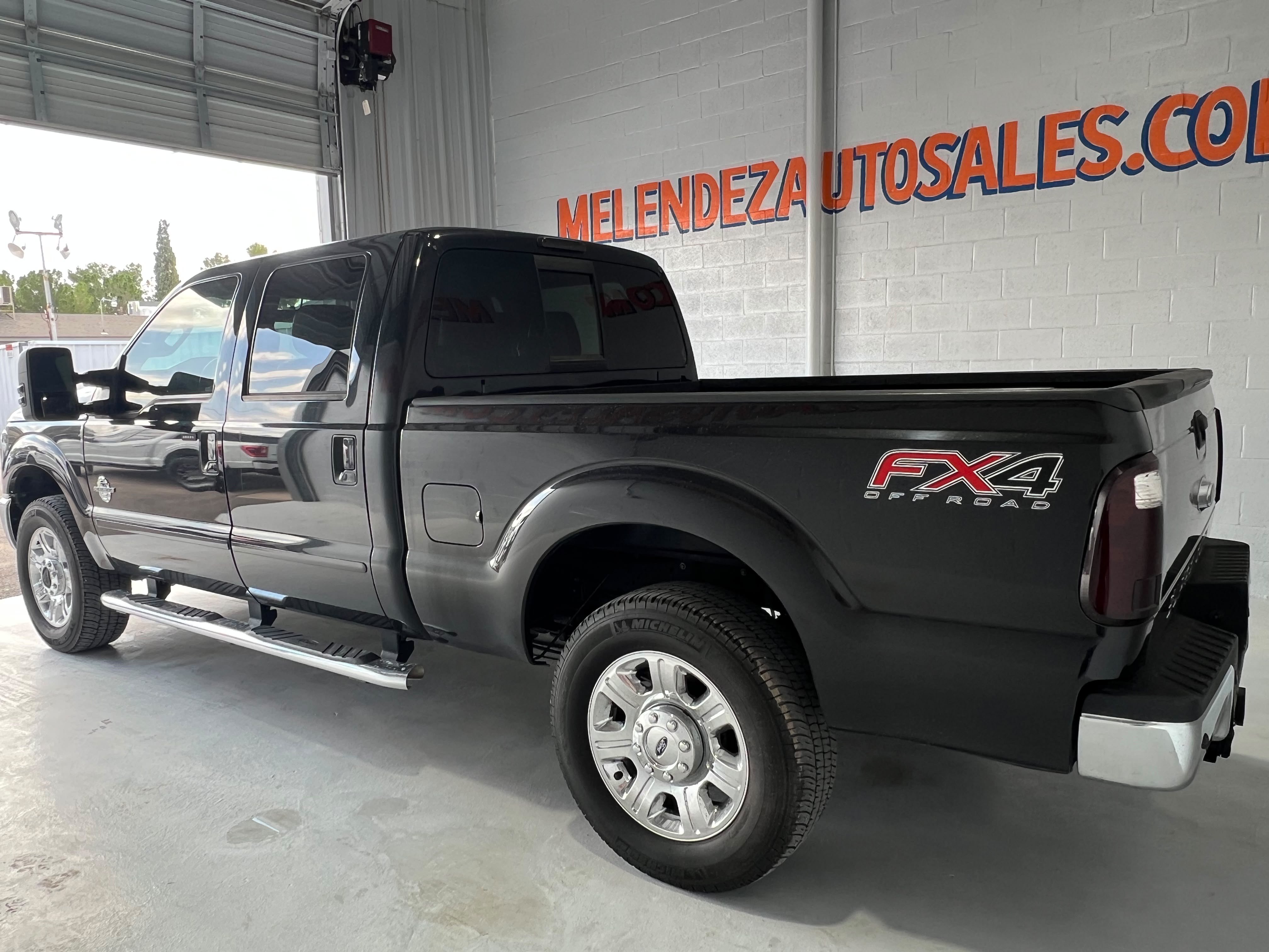 Used 2015 Ford F250 Lariat w/ Lariat Interior Package AWD/4WD image 3