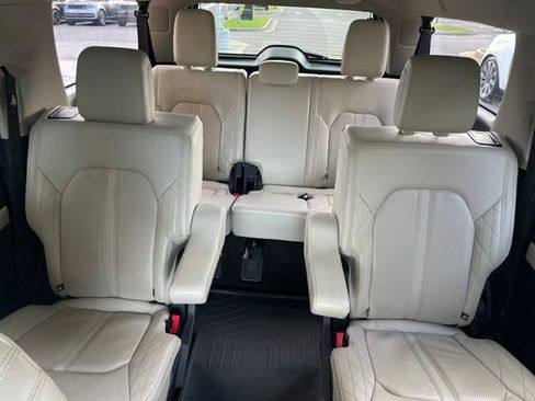 Used 2020 Ford Expedition Max Platinum RWD image 13