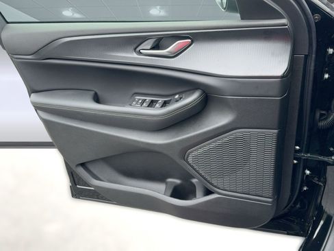 New 2025 Jeep Grand Cherokee L Laredo image 28