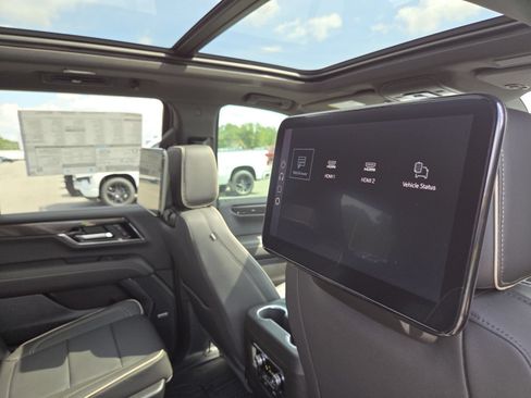 New 2026 GMC Yukon Elevation w/ Elevation Premium Package AWD/4WD image 29