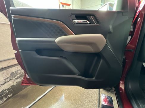 New 2026 GMC Canyon Denali image 23