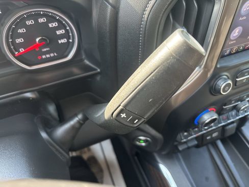 Used 2020 Chevrolet Silverado 1500 High Country w/ Technology Package AWD/4WD image 22