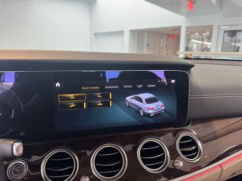 Used 2021 Mercedes-Benz E 350 4MATIC Sedan image 37
