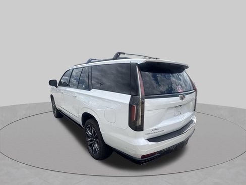 Used 2023 Cadillac Escalade ESV Sport Platinum AWD/4WD image 5
