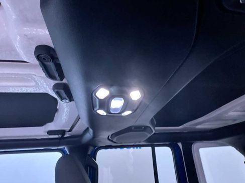 Used 2020 Jeep Wrangler Unlimited Sport image 37