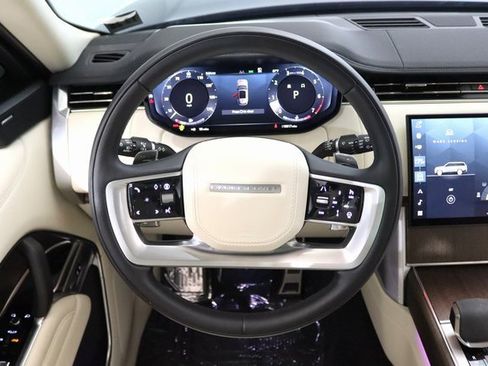Used 2024 Land Rover Range Rover SE image 5