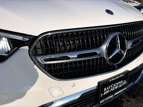 Used 2026 Mercedes-Benz GLC 300 4MATIC image 30