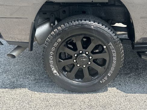 Used 2025 RAM 2500 Big Horn AWD/4WD image 18