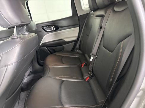 Used 2022 Jeep Compass Limited AWD/4WD image 22