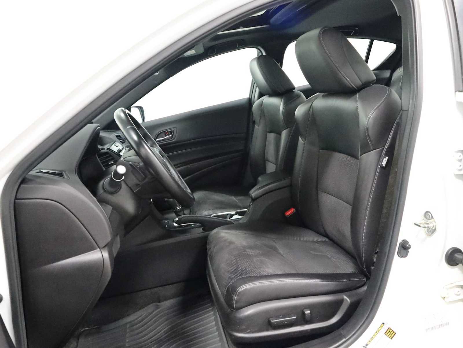 Used 2016 Acura ILX FWD image 5