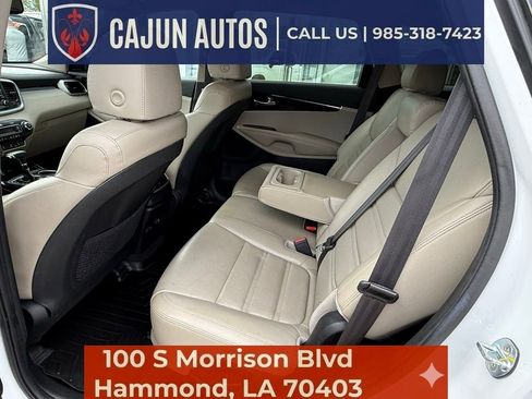 Used 2019 Kia Sorento EX image 19