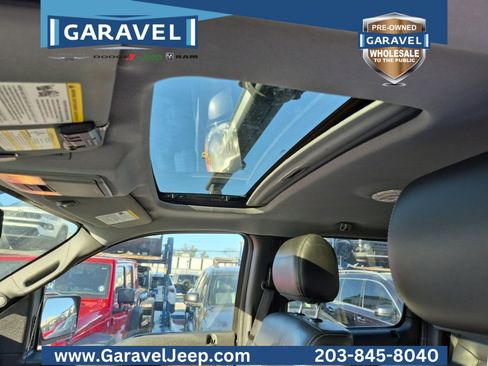 Used 2014 Ford F150 Lariat w/ Equipment Group 502A Luxury image 3