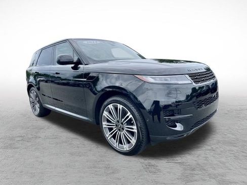 Used 2024 Land Rover Range Rover Sport SE AWD/4WD image 3