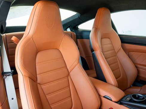 Certified 2025 Porsche 911 Carrera 4 GTS AWD/4WD image 22