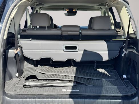 Used 2020 Lexus GX 460 Premium image 21