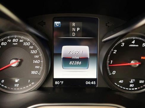 Used 2017 Mercedes-Benz GLC 300 image 10