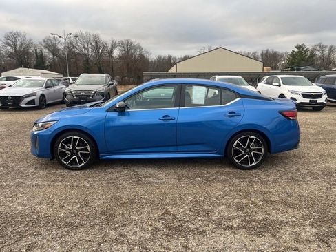 Certified 2025 Nissan Sentra SR w/ SR Premium Package image 8