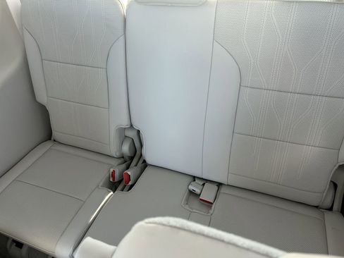 New 2026 Buick Enclave Avenir w/ Super Cruise Package image 36