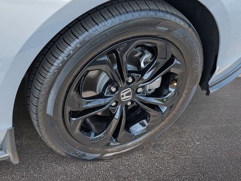 Used 2025 Honda Accord SE image 6