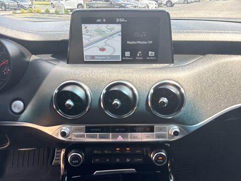 Used 2021 Kia Stinger GT-Line w/ Sun & Sound Package AWD/4WD image 23