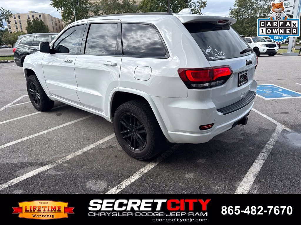 Used 2022 Jeep Grand Cherokee Laredo X AWD/4WD image 5