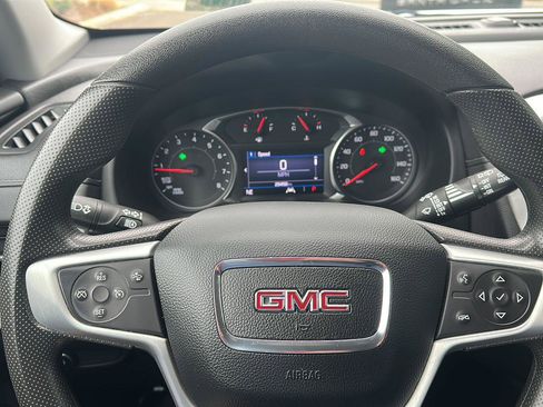 Used 2022 GMC Terrain SLE w/ Driver Convenience Package image 15