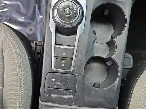 Used 2022 Ford Escape S image 26