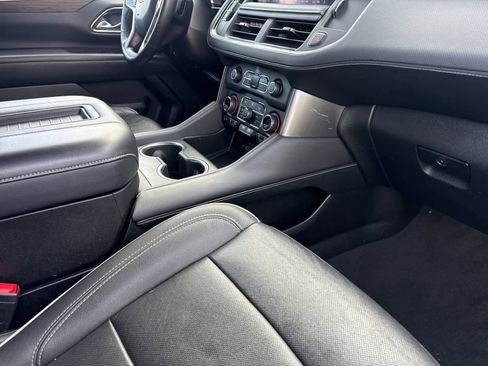 Used 2024 Chevrolet Tahoe Premier image 17