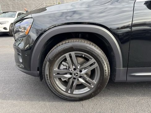Used 2026 Mercedes-Benz GLB 250 4MATIC image 9