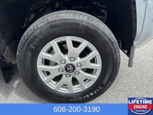 Used 2024 Toyota Tacoma SR AWD/4WD image 5