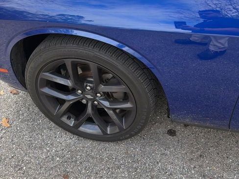 Used 2019 Dodge Challenger SXT w/ Blacktop Package image 15