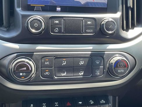Used 2022 Chevrolet Colorado ZR2 AWD/4WD image 35