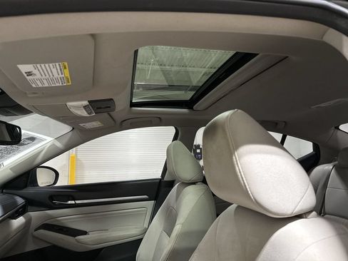 Used 2019 Nissan Altima 2.5 SV FWD image 19