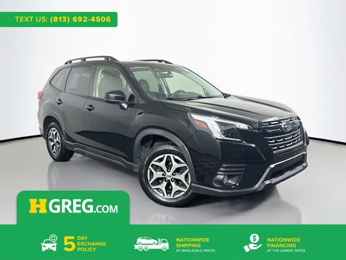 Used 2023 Subaru Forester Premium AWD/4WD image 1
