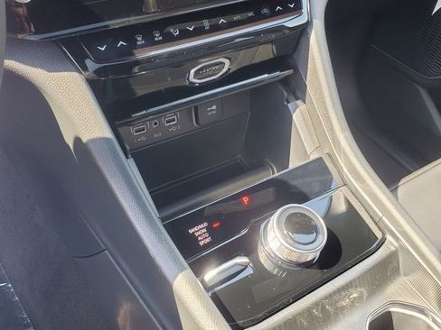 New 2026 Jeep Grand Cherokee L Limited AWD/4WD image 13
