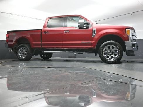 Used 2017 Ford F250 Lariat w/ Lariat Ultimate Package AWD/4WD image 31