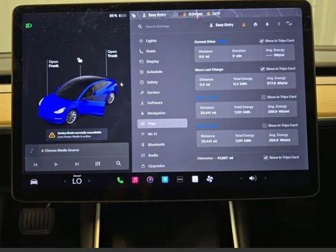 Used 2018 Tesla Model 3 Long Range image 10