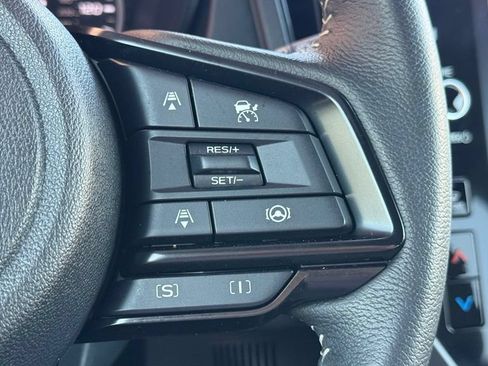 Used 2025 Subaru Forester Premium AWD/4WD image 19