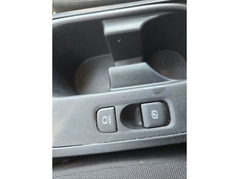 Used 2025 Toyota Corolla LE FWD image 26