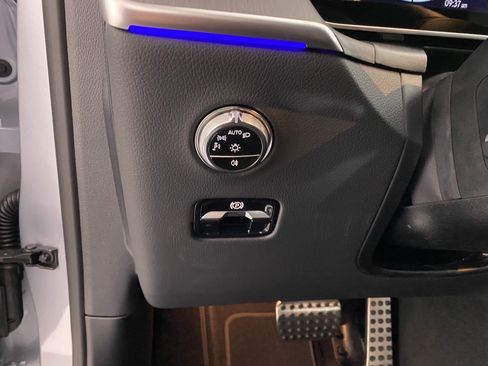 New 2026 Mercedes-Benz GLC 43 AMG 4MATIC Coupe image 18