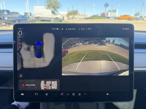 Used 2023 Tesla Model 3 Standard Range image 16