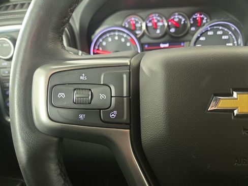 Certified 2022 Chevrolet Silverado 1500 LT w/ Z71 Off-Road Package image 15