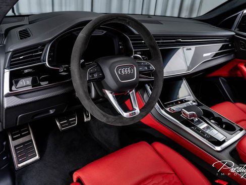 Used 2025 Audi RS Q8 performance image 28