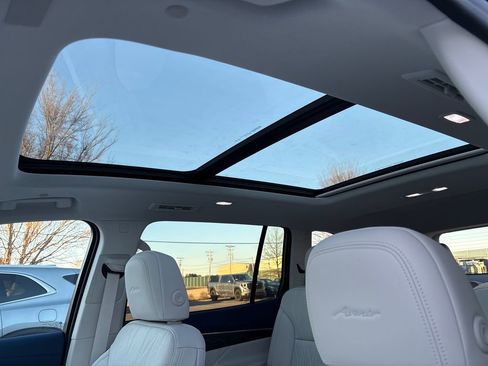 New 2026 Buick Enclave Avenir w/ Super Cruise Package image 16
