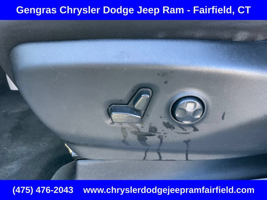 Certified 2023 Chrysler Voyager LX FWD image 51