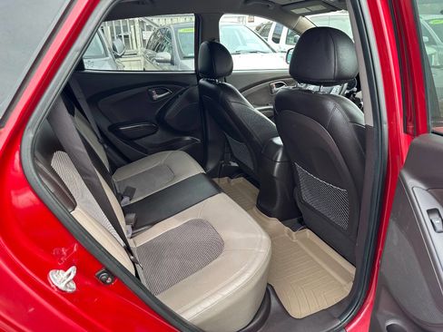 Used 2011 Hyundai Tucson GLS image 18