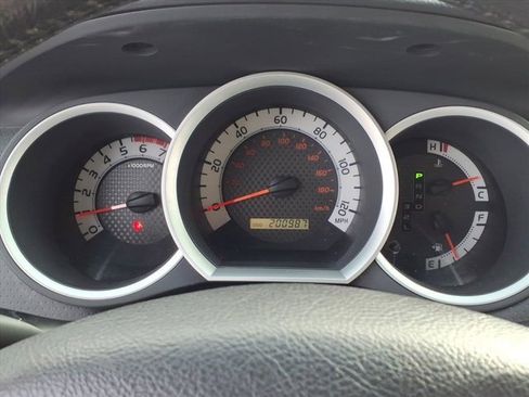 Used 2011 Toyota Tacoma 2WD Access Cab image 20